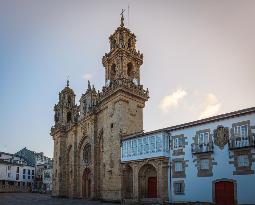 Catedral de Mondoñedo, uno de los pueblos más bonitos de Lugo