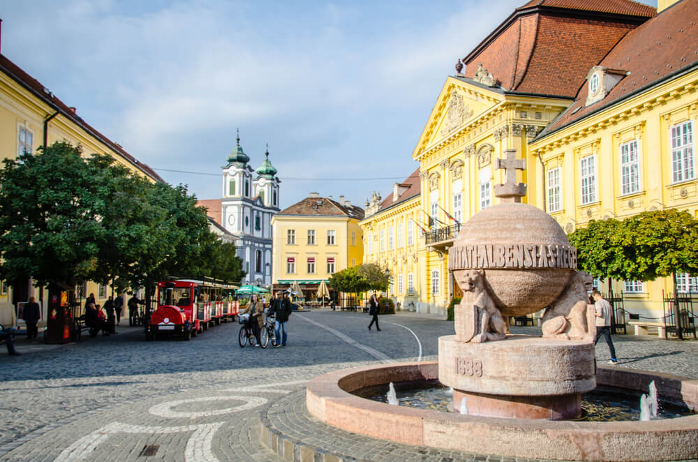 Centro de Szekesfehervar, inicio del Giro de Italia 2020