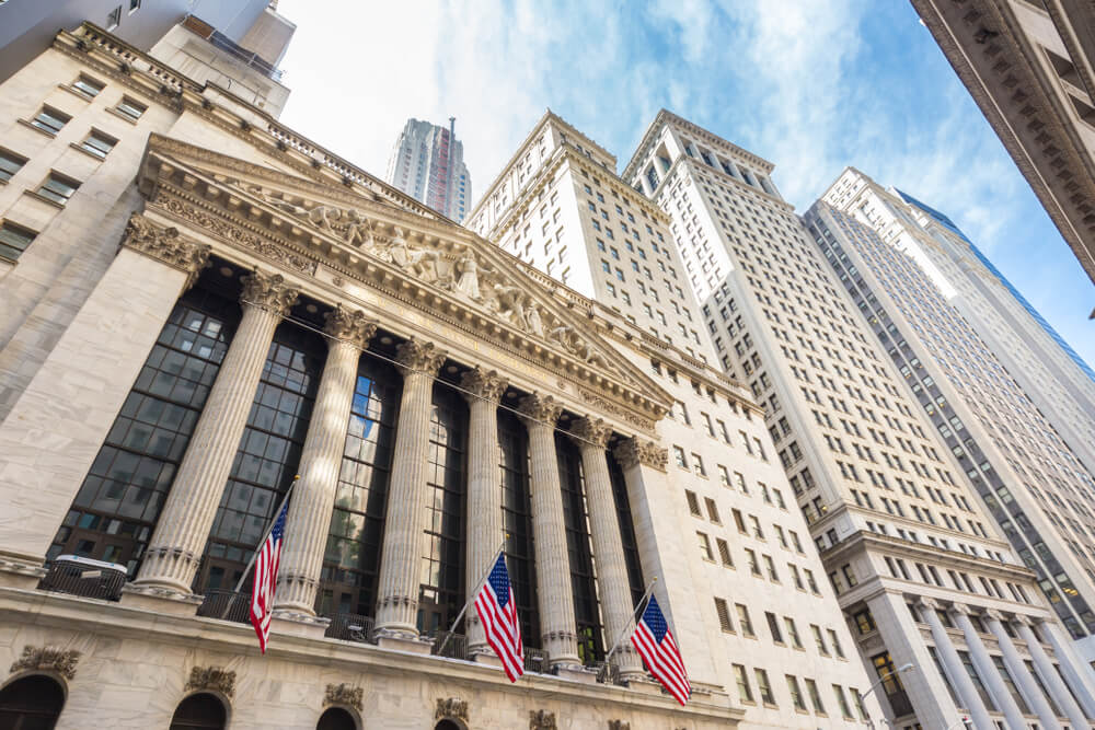 Fachada de la Bolsa en Wall Street