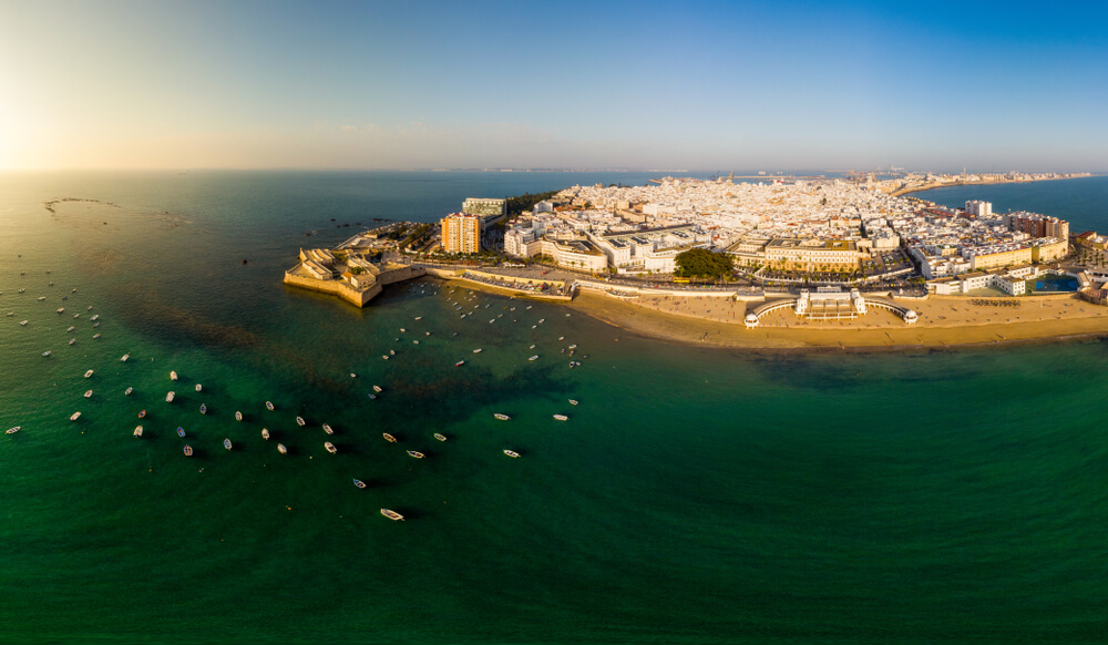 Vista aérea de La Caleta en Cádiz