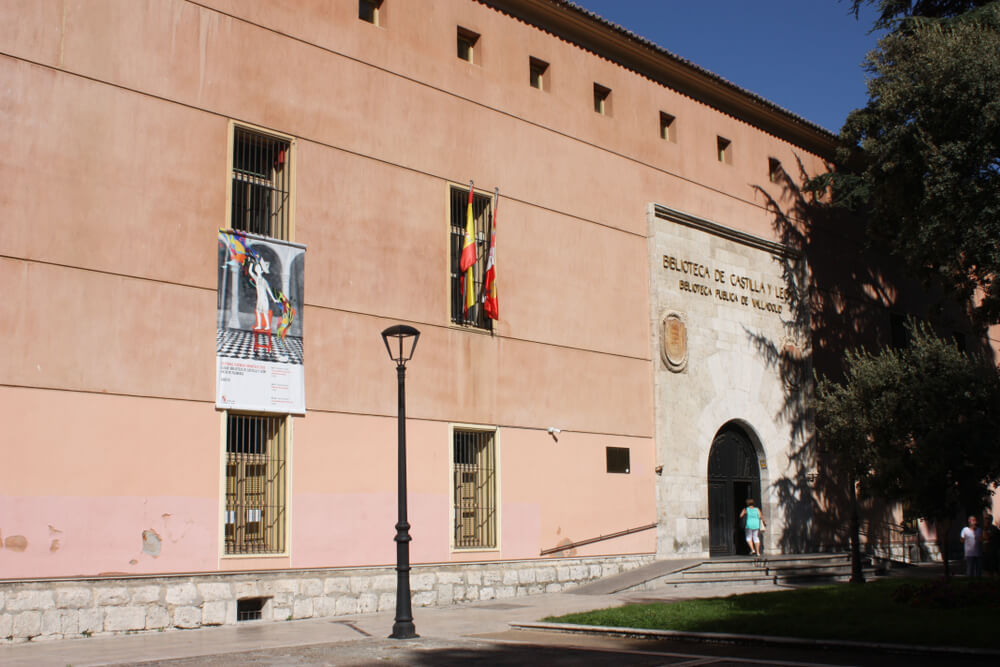 La Biblioteca de Castilla y León también se ha sumado a la iniciativa de bibliotecas viajeras.