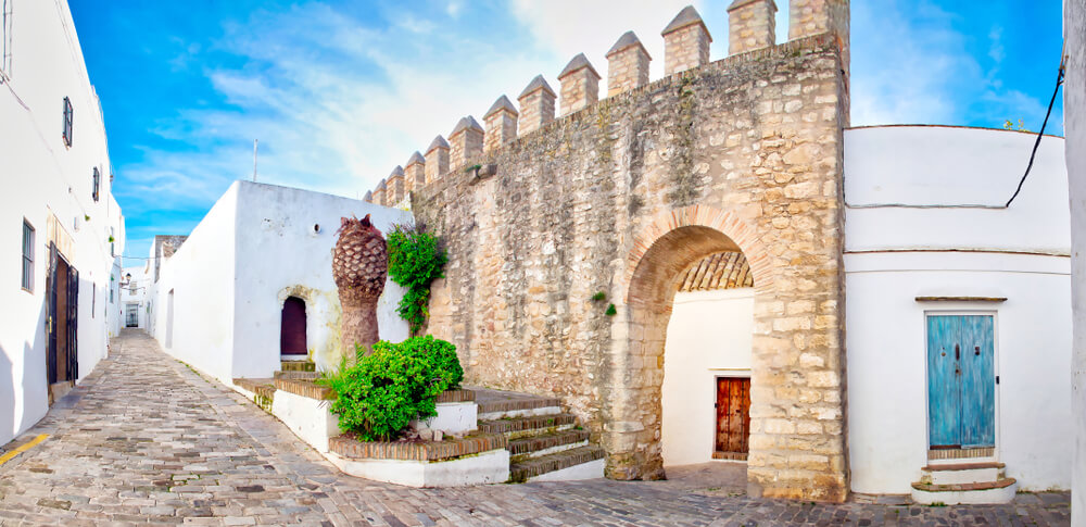 Muralla y centro del pueblo