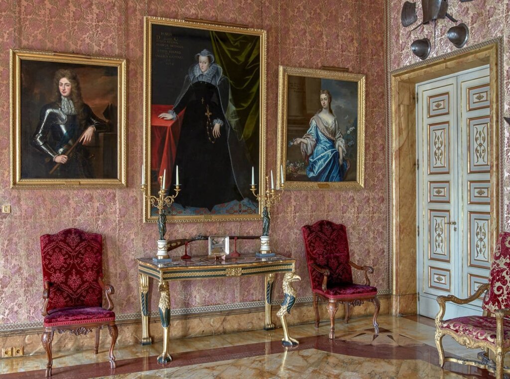 Salón Estuardo del Palacio de Liria.