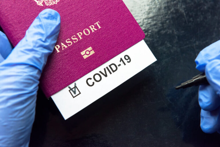 ¿Cómo puede afectar la COVID-19 tus planes de viaje?