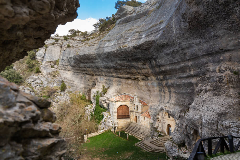 La ermita de Ojo Guareña es un atractivo de esta zona.