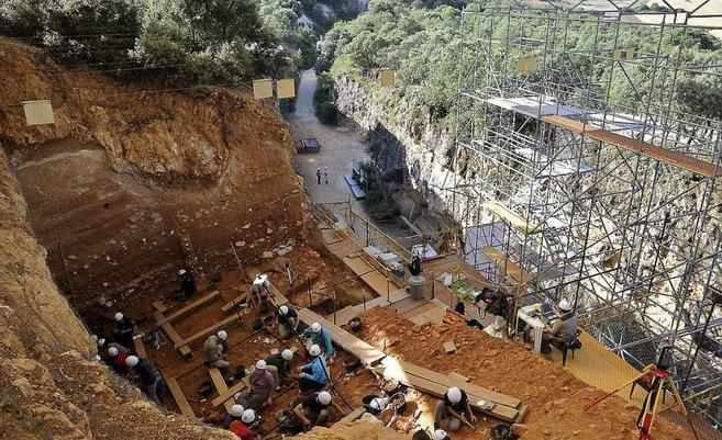 Excavación en los yacimientos de la Sierra de Atapuerca.