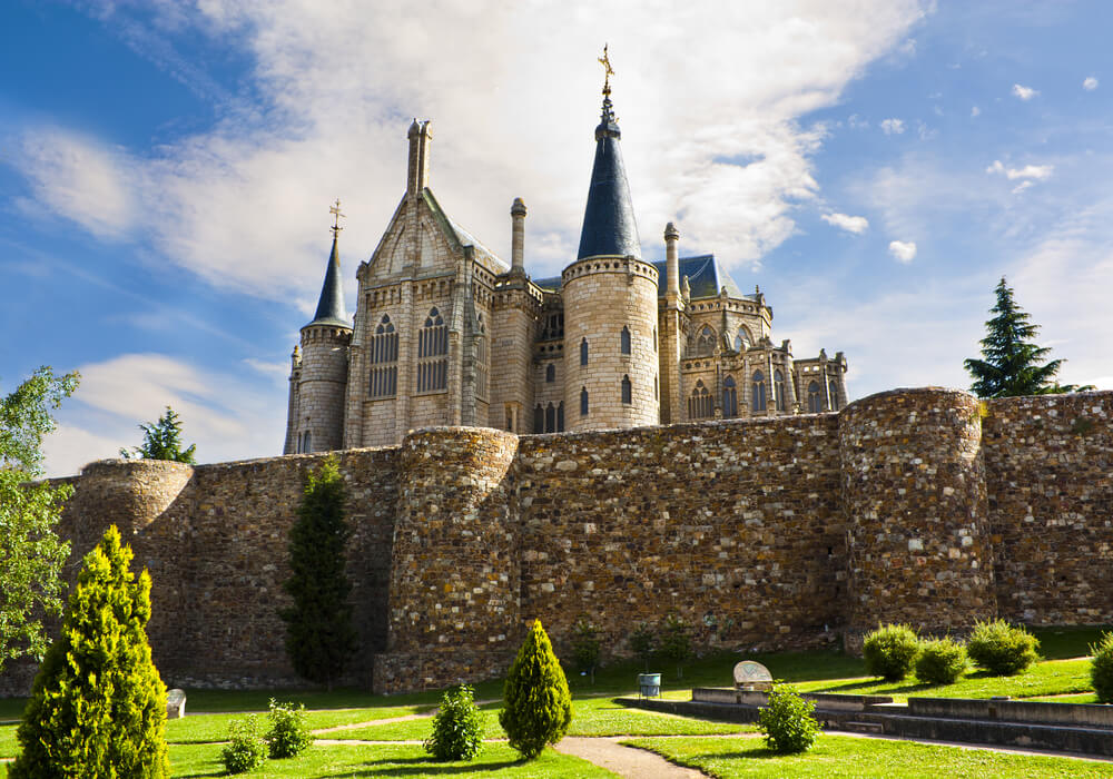 El Palacio Gaudí, ubicado en la actual provincia de León.