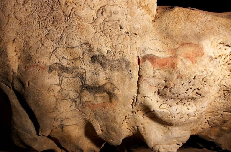 Ekain: un templo del arte rupestre del Paleolítico