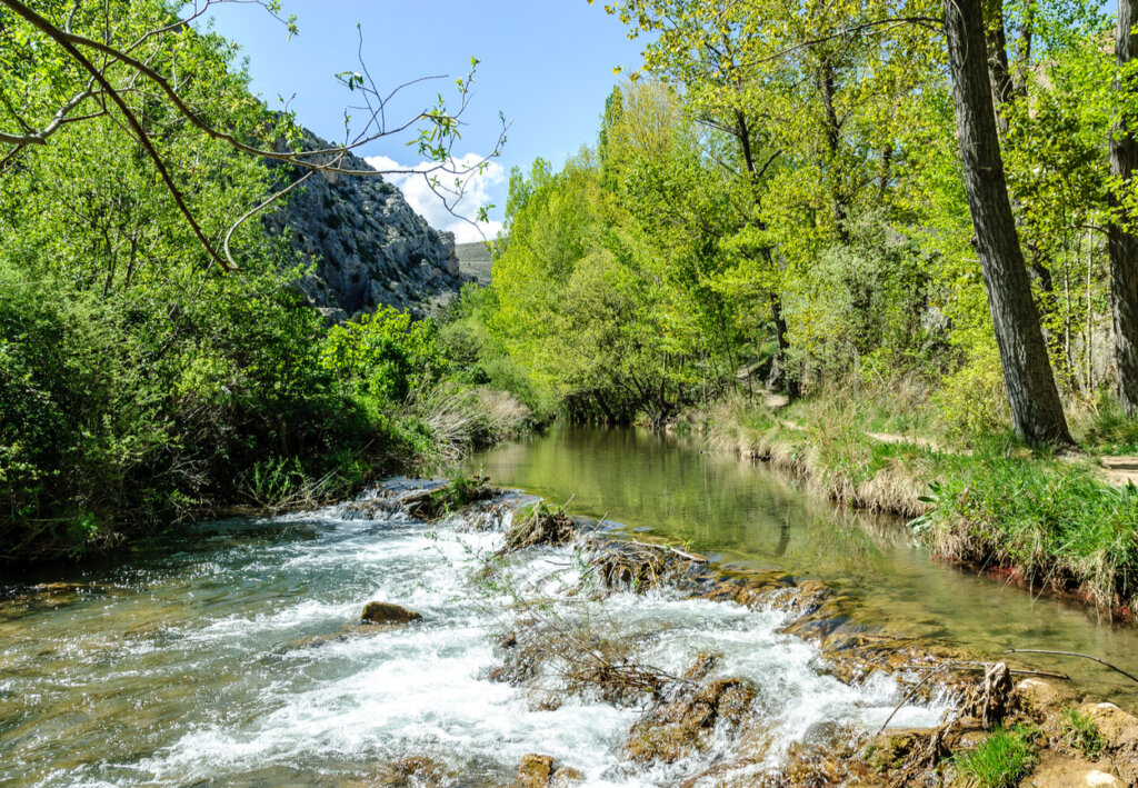 El Río Guadalaviar, a la altura de Albarracín.