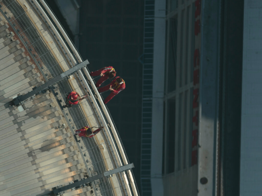 El Edgewalk en la Torre Nacional de Canadá es una auténtica aventura extrema.