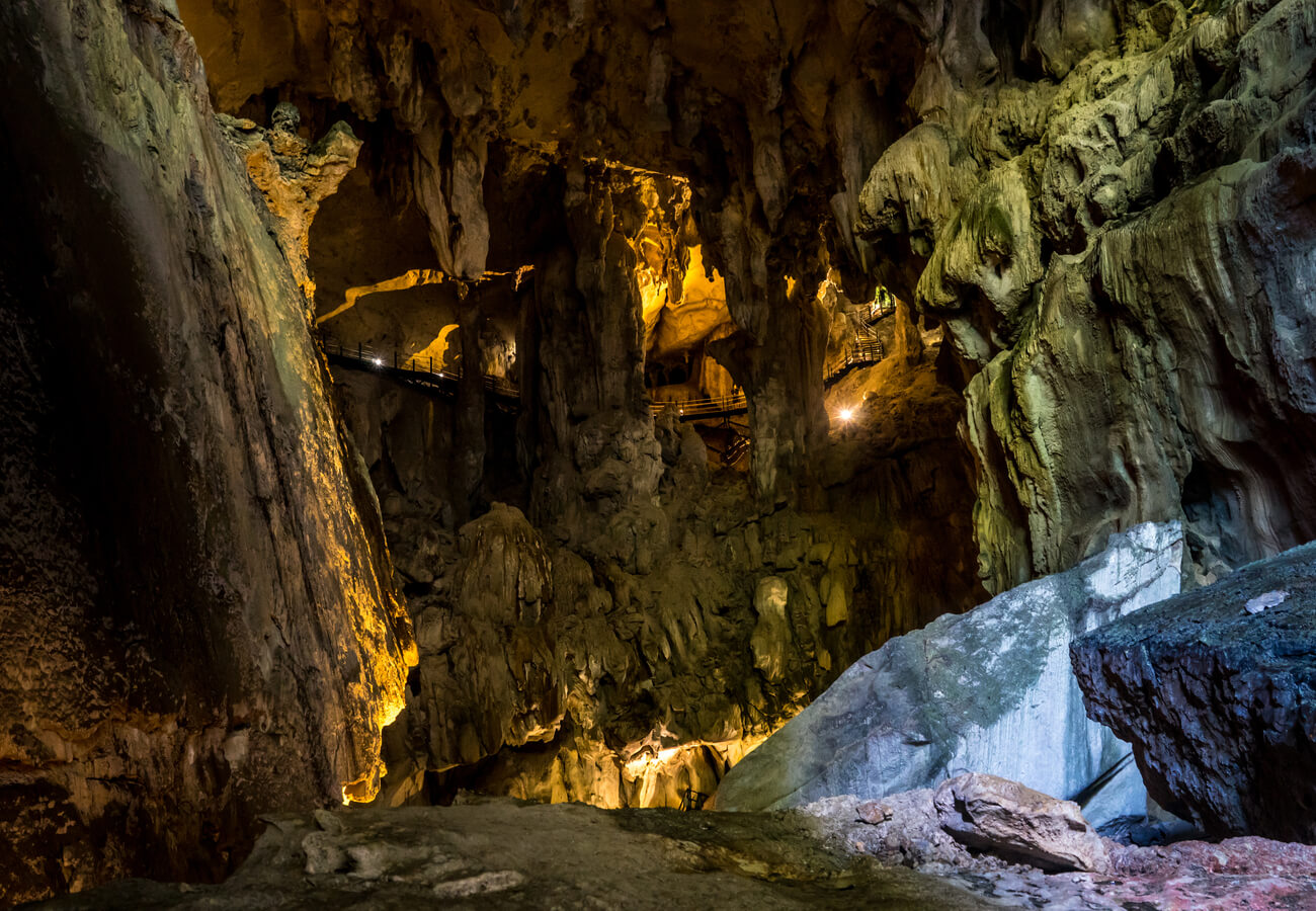 Interior de la cueva Son Doong, en Vietnam.