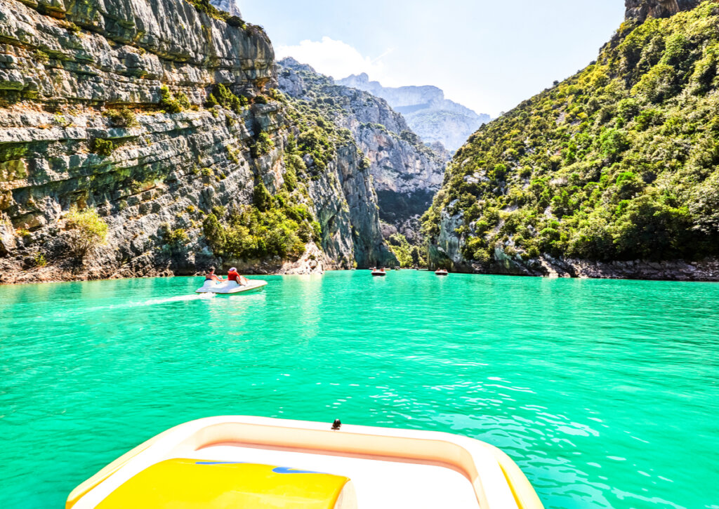 Recorrido en bote por la garganta de Verdon.