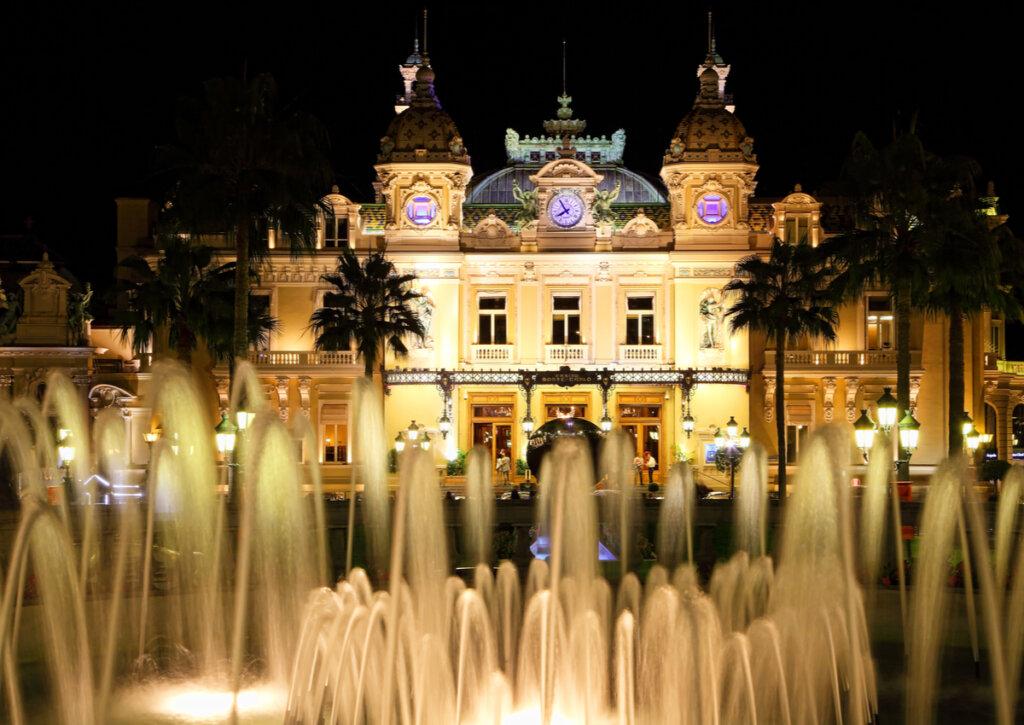 El Casino de Montecarlo, una de las atracciones del Principado de Mónaco.