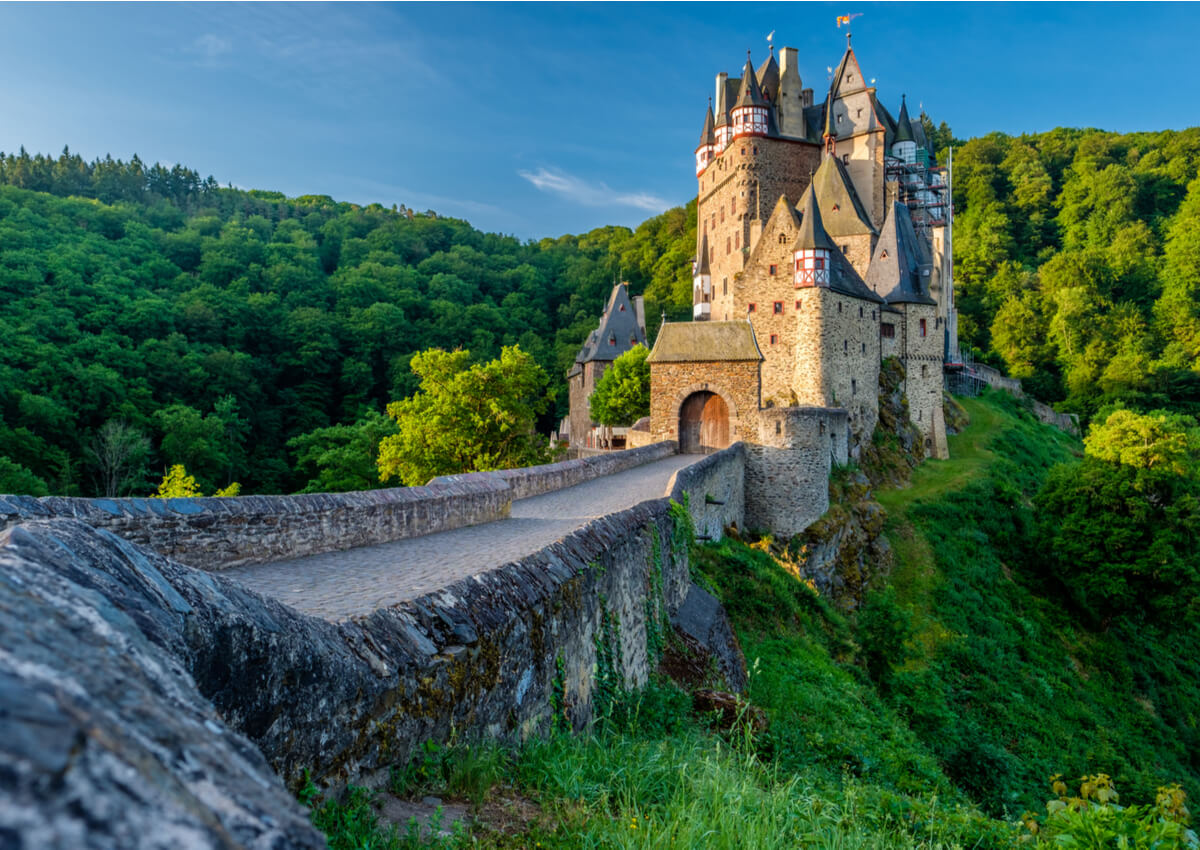 Historia del castillo de Eltz en Alemania