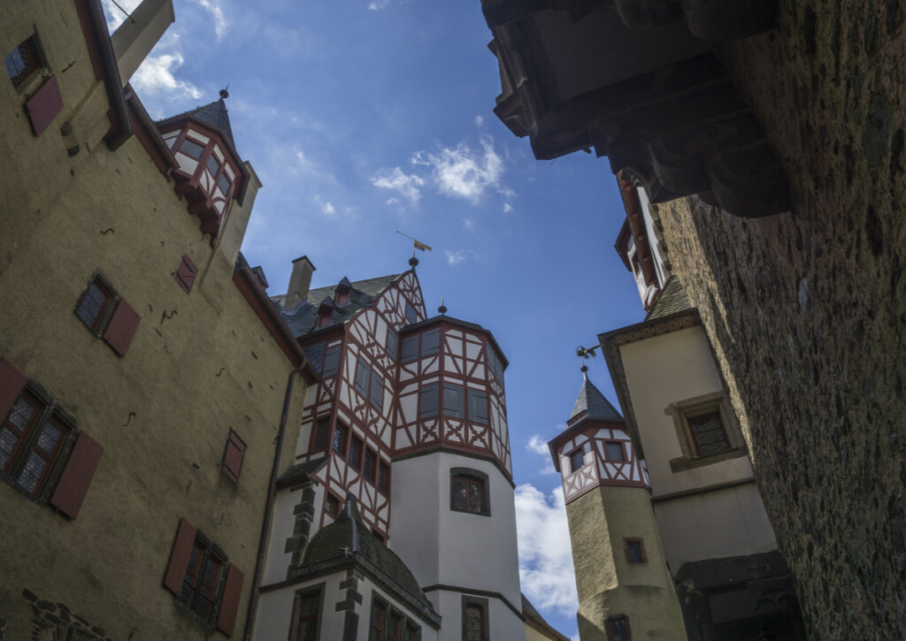 Interior del castillo Eltz, uno de los más antiguos de Alemania.