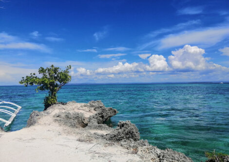 Paisaje del océano en la Isla Cebú, en Filipinas.