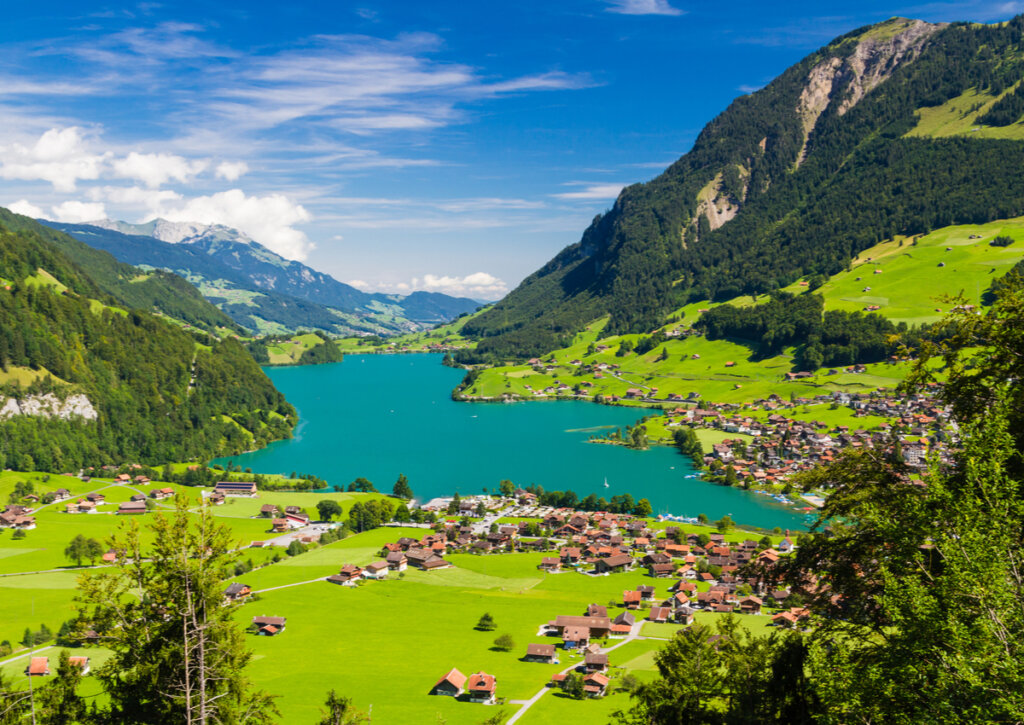 Lago Lunkern, en la región de Obwald, Suiza.