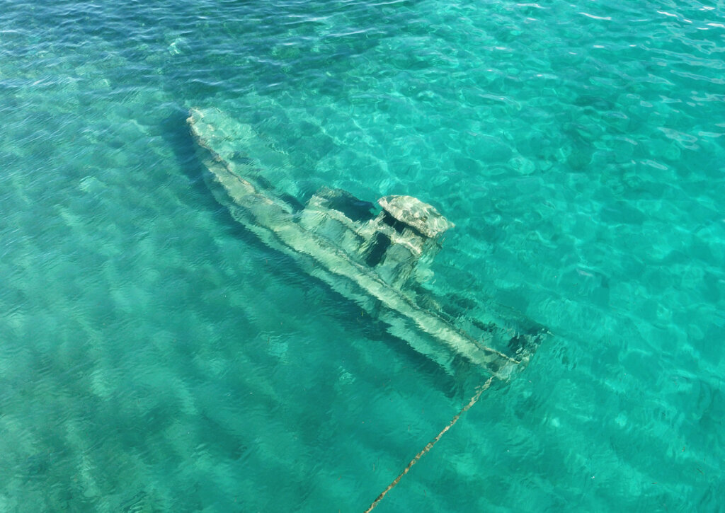 Barco hundido en el atolón Truk.