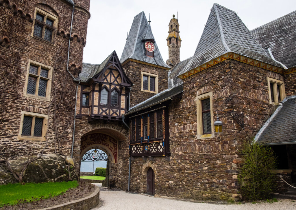 Pasillos internos del Castillo de Cochem, en Alemania.