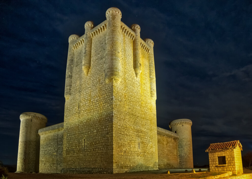 La historia de Torrelobatón está fuertemente relacionada con su castillo.