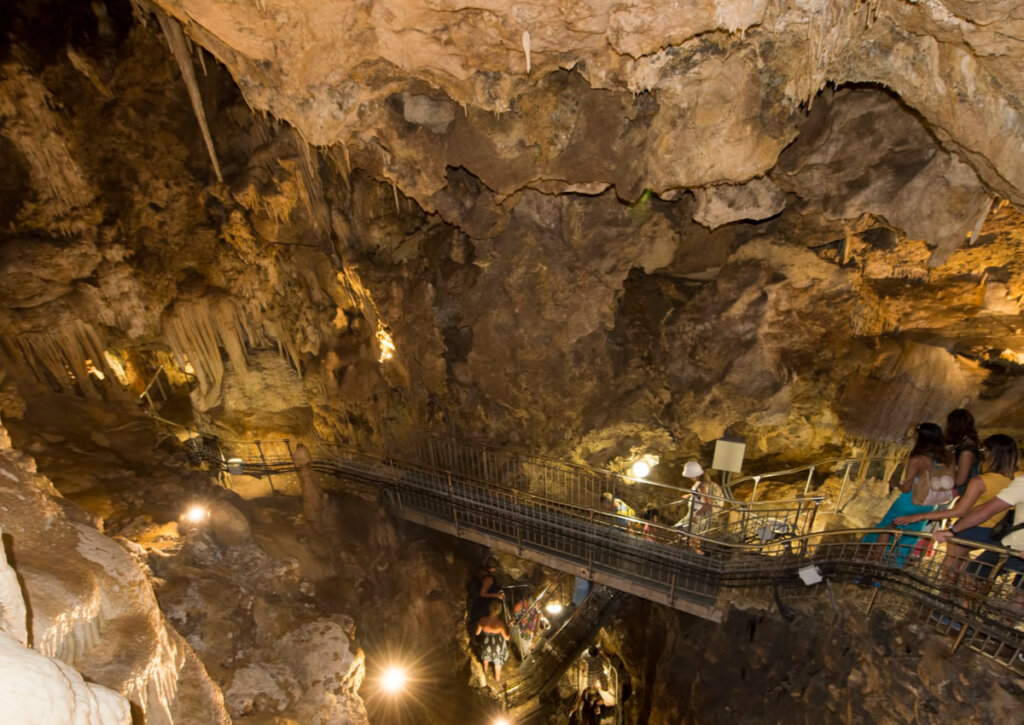 La Cueva del Observatorio, parte del jardín de Mónaco.