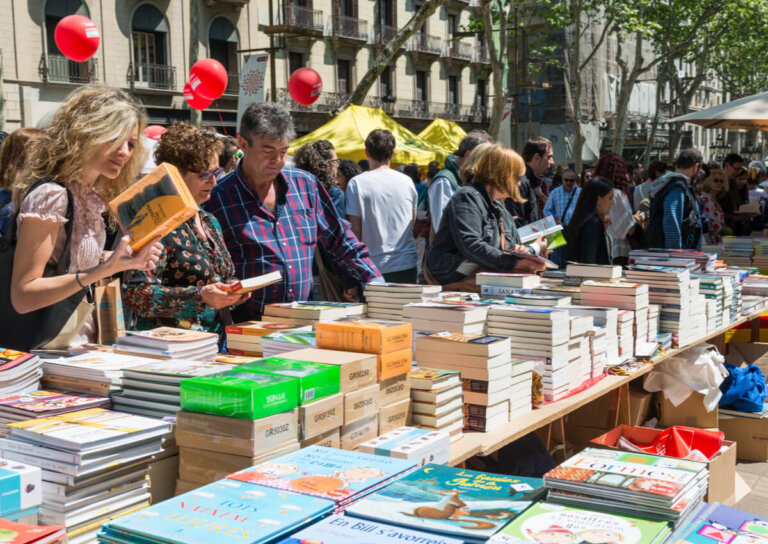 Día del Libro en Barcelona: cuando la ciudad se viste de rosas