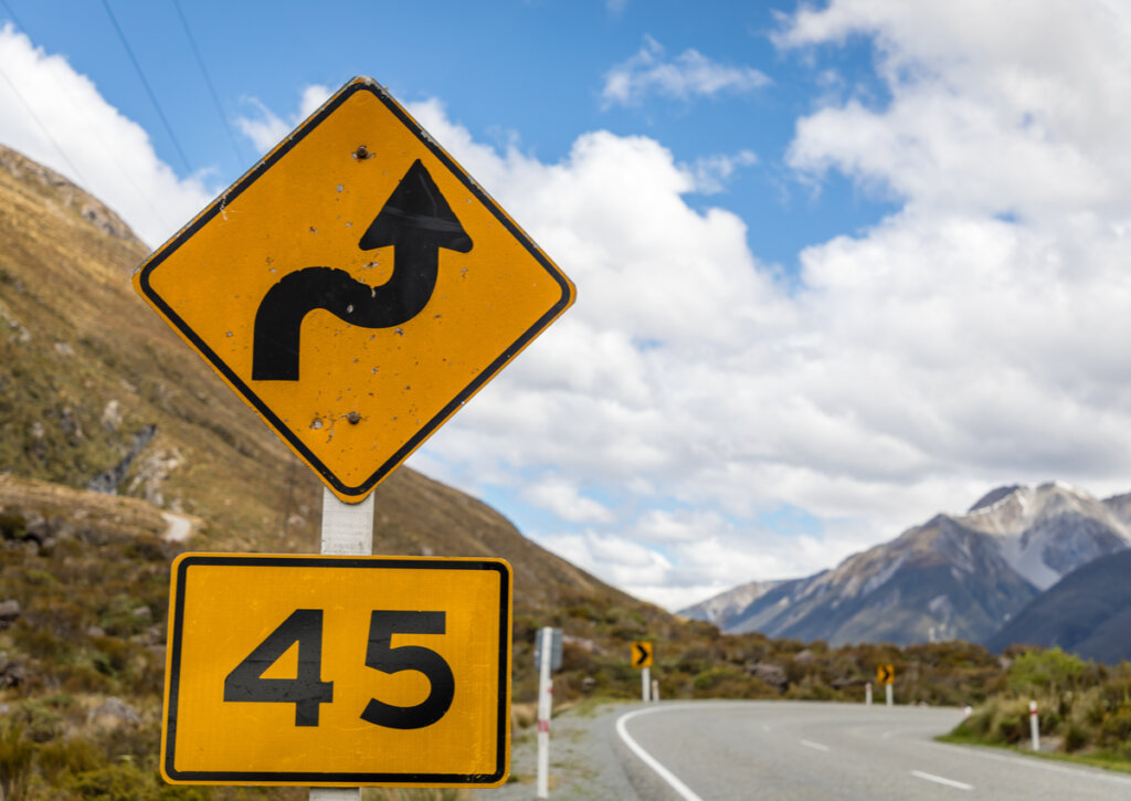 El kilómetro 31 en México es un camino sinuoso y terrorífico.