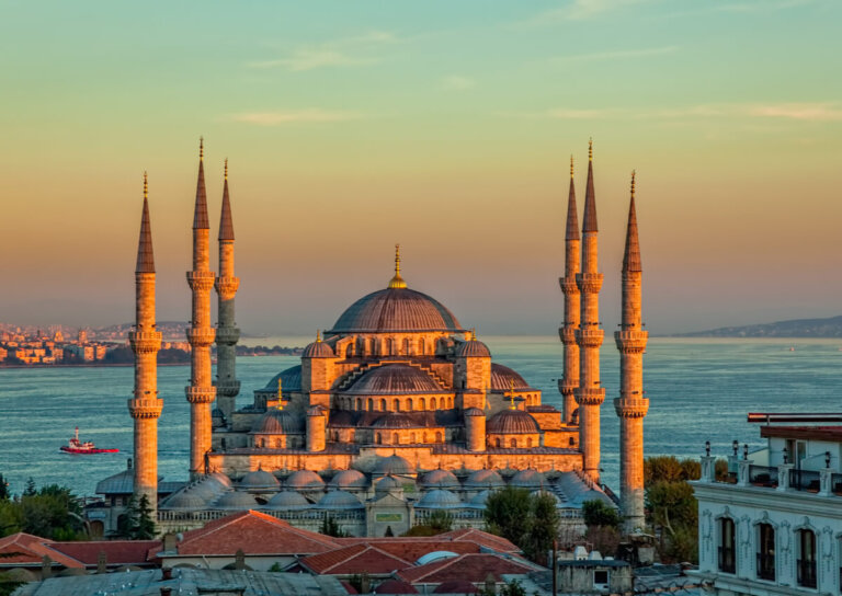 La Mezquita de Solimán: una de las más grandes de Estambul