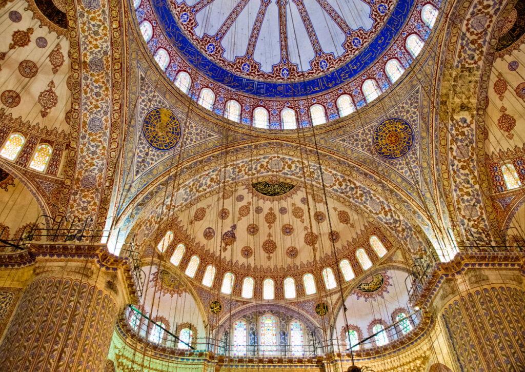Vista interior de la mezquita de Solimán.