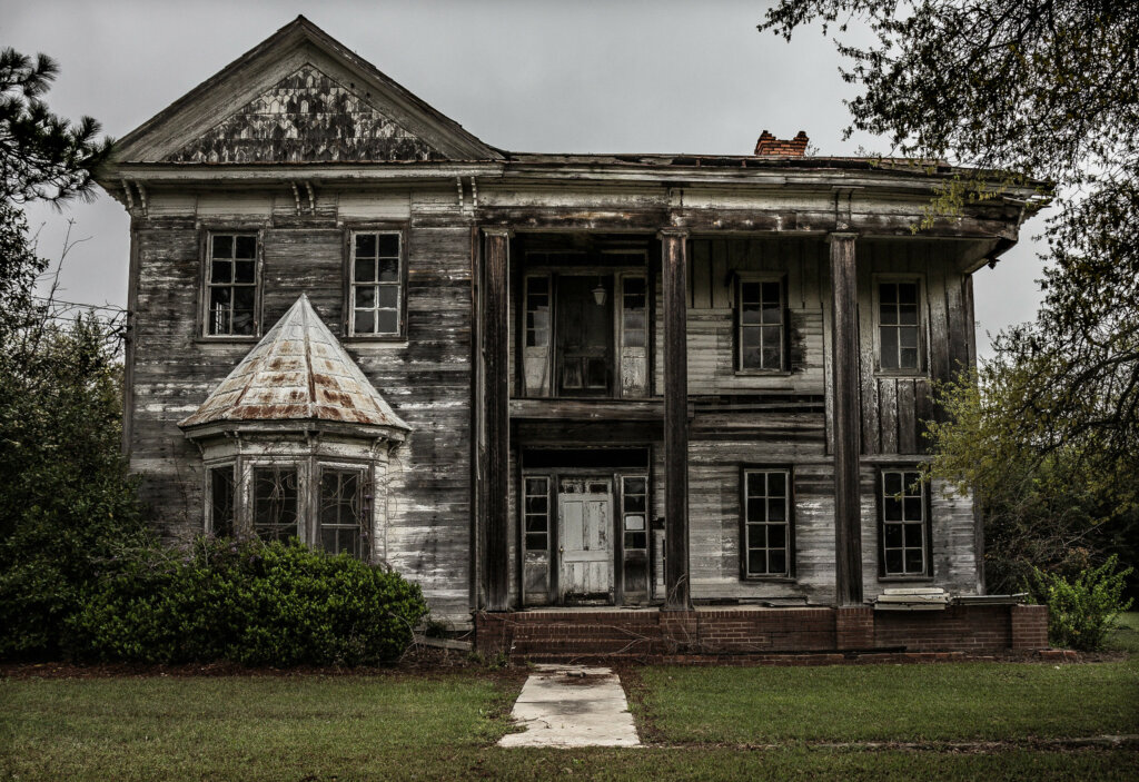 Casa abandonada en el pueblo de Spectre, Alabama.