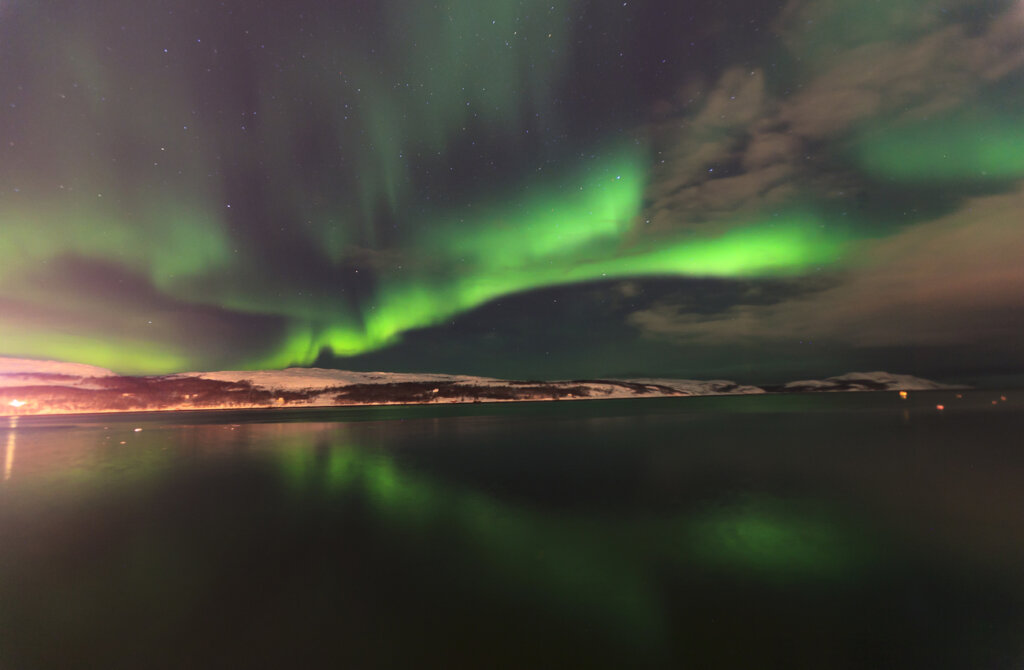 Ver las auroras boreales en Islandia es un espectáculo fabuloso.