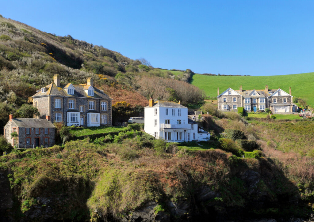 El entorno natural que lo rodea es una de las características de Port Isaac.