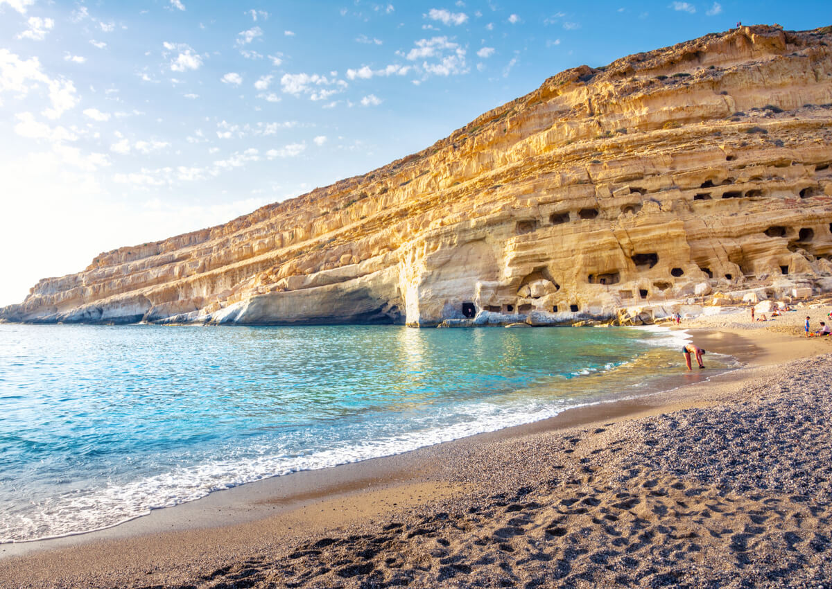 Playa de Matala: una de las más emblemáticas — Mi Viaje