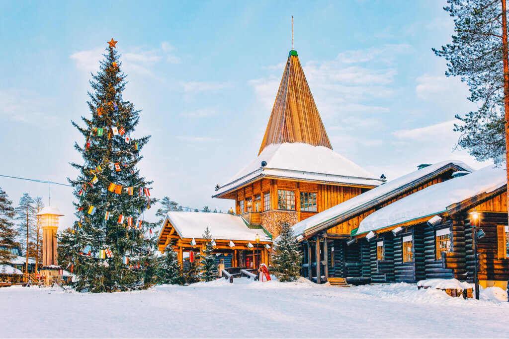Rovianemi, en Finlandia, es uno de los mejores sitios para ir en Navidad.