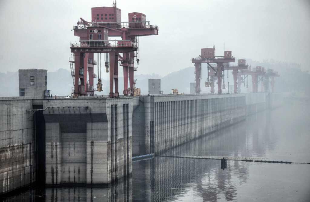 La central hidroeléctrica tres gargantas, en China, es una de las más grandes del mundo.