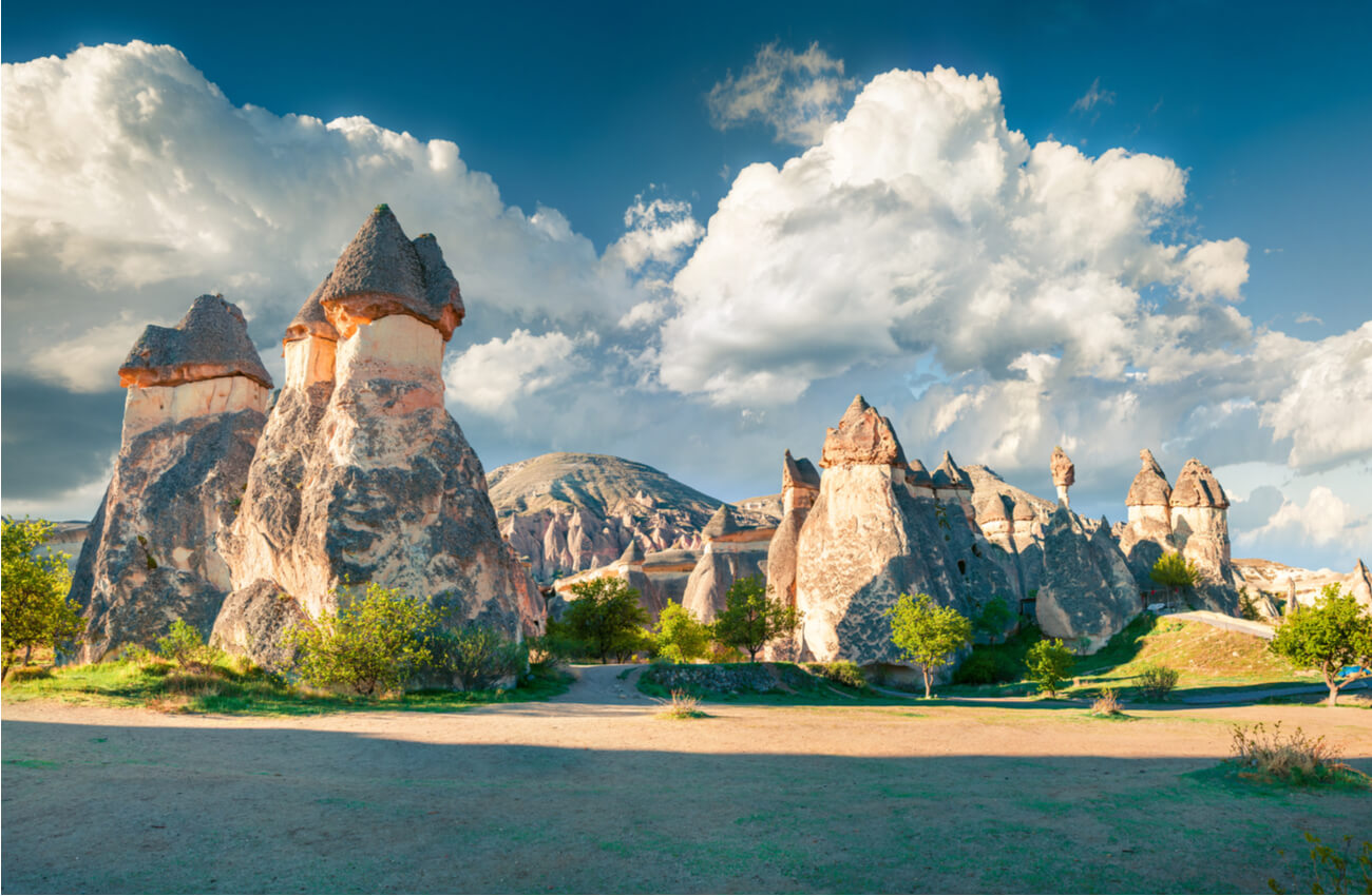Las chimeneas de hadas son uno de los atractivos principales en Capadocia.