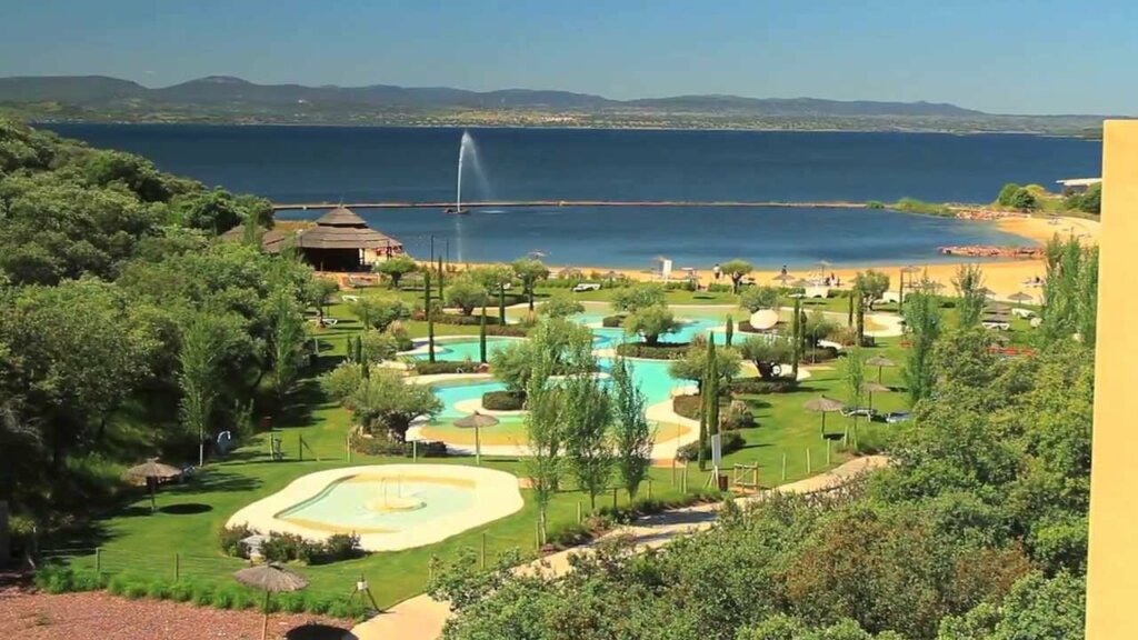 El resort de la isla de Valdecañas es un espacio ideal para la relajación.