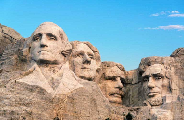 ¿Cuál es la historia del Monte Rushmore?
