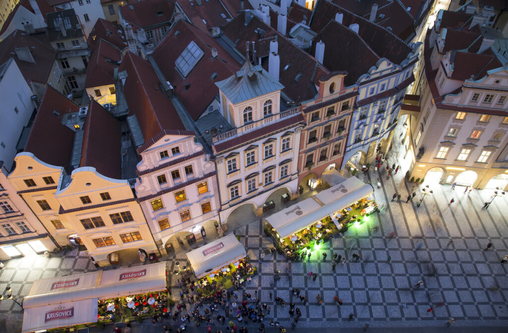 Los pubs son el centro de la vida nocturna de Praga.