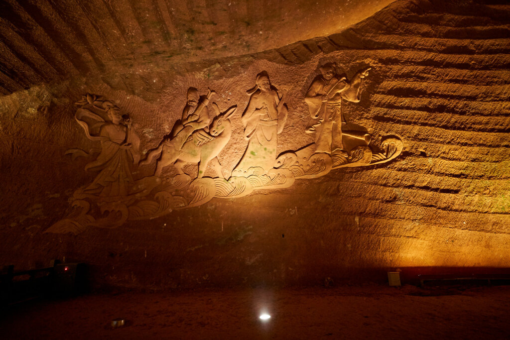 Figuras en las paredes de las cuevas de Longyou.