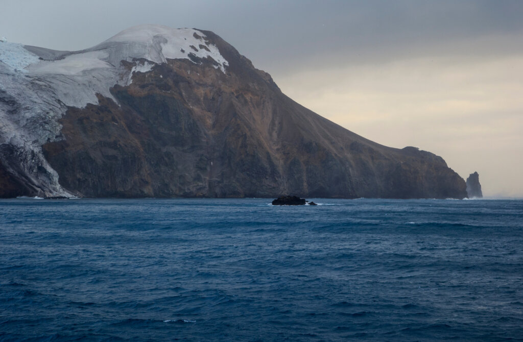 Esta isla se caracteriza por su clima inhóspito.