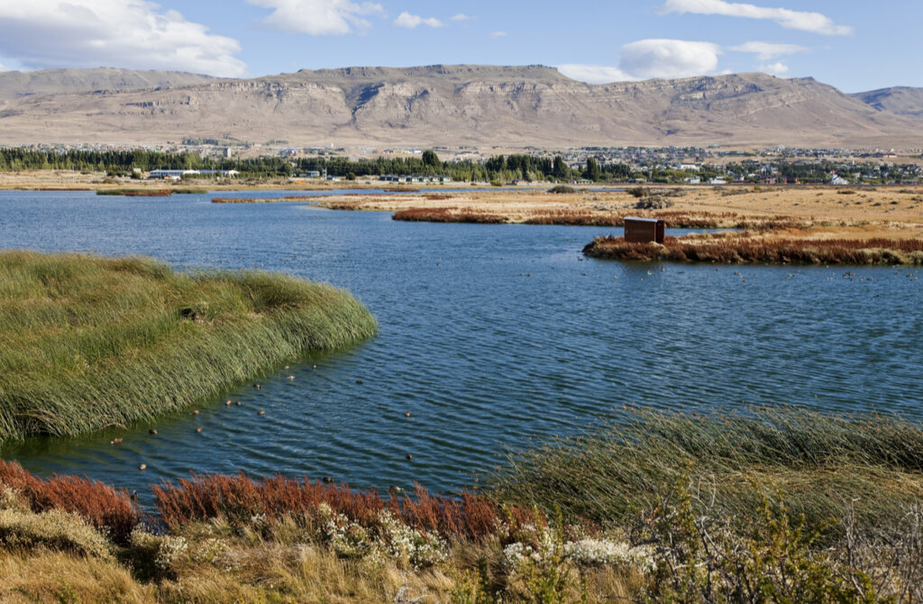 La temporada alta en la Patagonia Argentina incluye la primavera y verano del hemisferio sur.