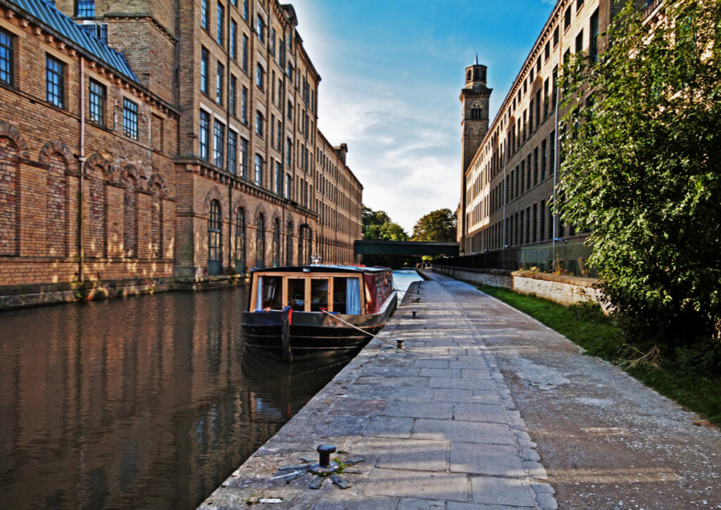 Saltaire es uno de los lugares históricos de Yorkshire.