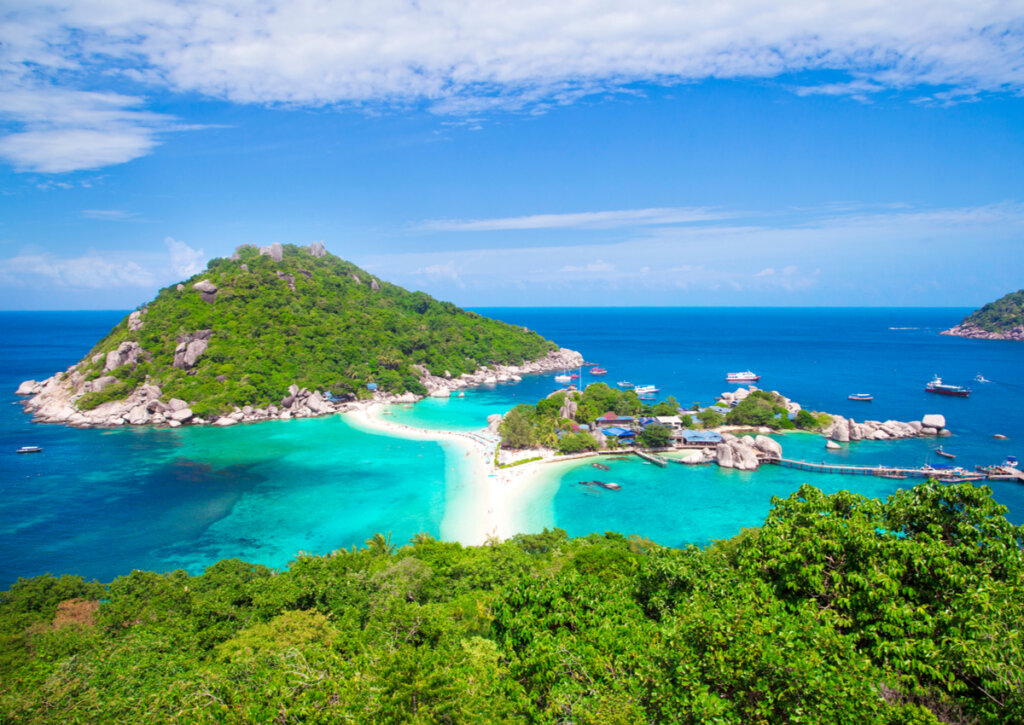 Vista de arriba de la isla Nangyuan, en Koh Tao.