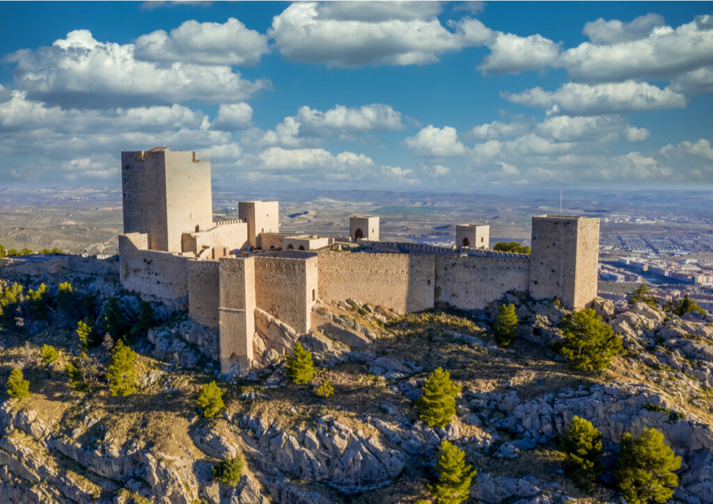 El de Jaén es uno de los paradores nacionales más destacados de España.