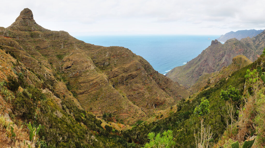 Las cumbres de Anaga, un paisaje magnífico en Tenerife.