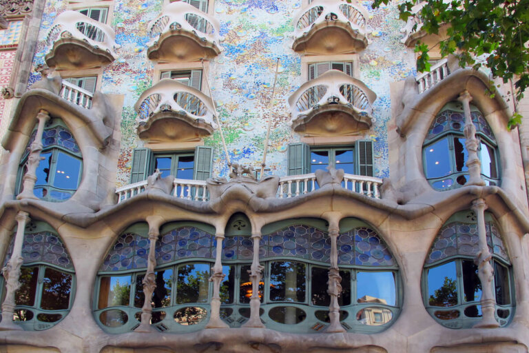 La Casa Batlló lleva a sus visitantes a «un viaje por la mente de Gaudí»