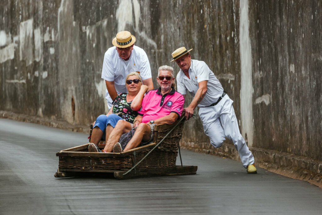 El desplazamiento en cesta tiene una amplia tradición en Madeira, Portugal