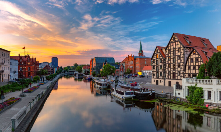 Amanecer en Bydgoszcz Polonia