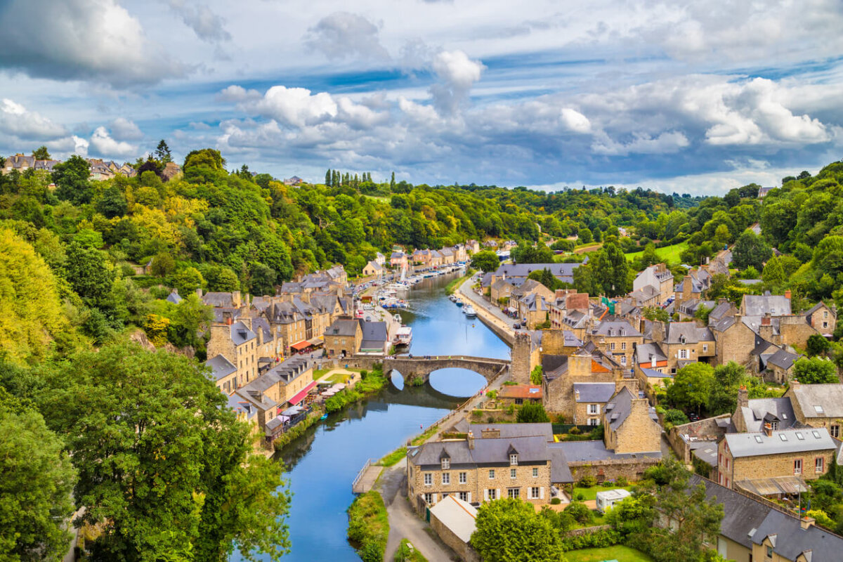 Explora los pueblos más bonitos de la Bretaña francesa y toda su historia